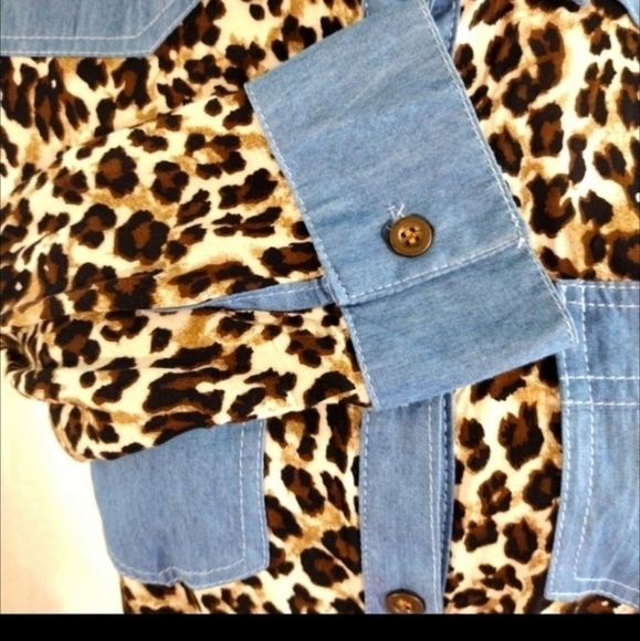 Grace & Emma Leopard Print & Denim Western Style Blouse - Picture 5 of 8